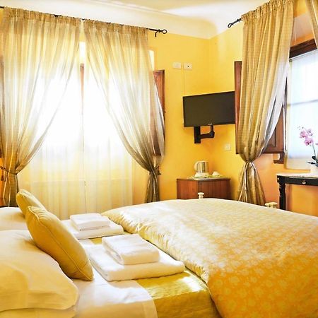 فندق Sani Tourist House فلورنس المظهر الخارجي الصورة