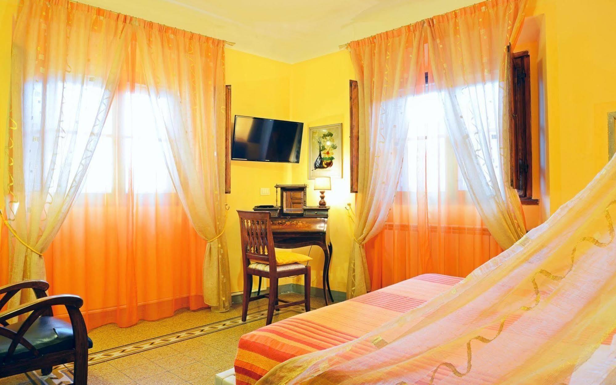 فندق Sani Tourist House فلورنس المظهر الخارجي الصورة